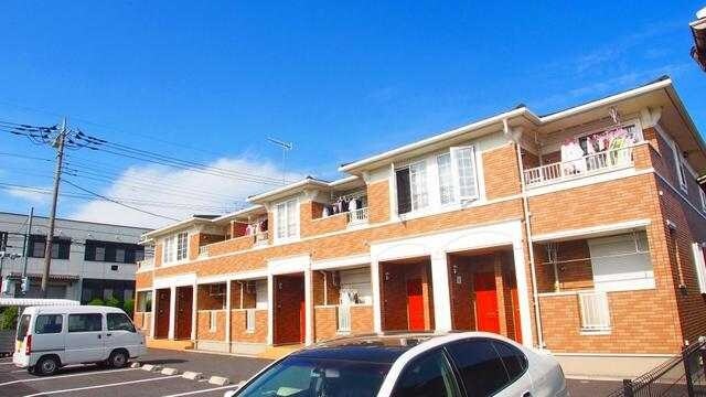 クリスタル グレイスの物件外観写真