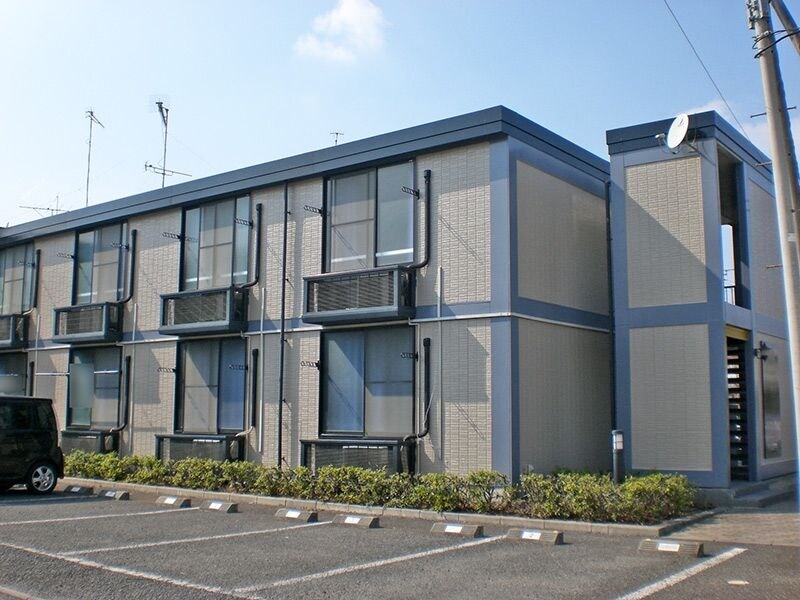 レオパレスリブェール西原の物件外観写真