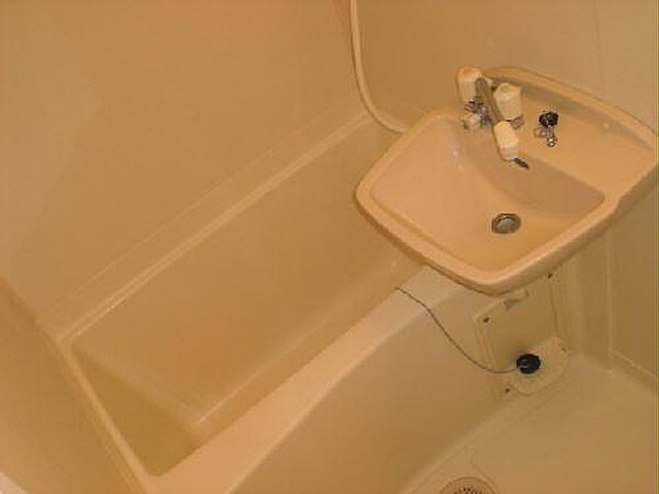 レオパレスリブェール西原の物件内観写真