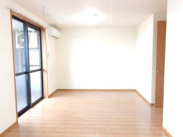 グランスリーの物件内観写真