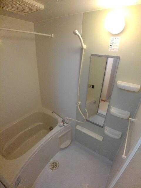 ウィーンの森 ヴェルサイユの物件内観写真