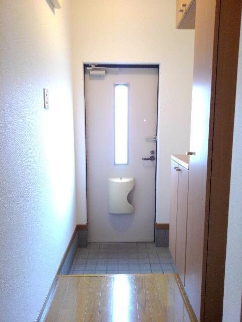 リュミエ-ル・ソレ-ルBの物件内観写真