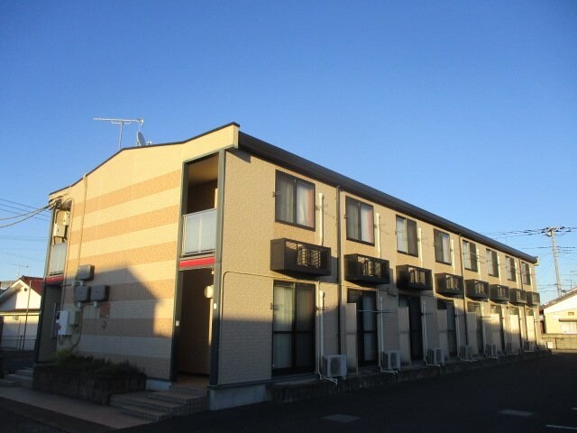 レオパレスオムの物件外観写真