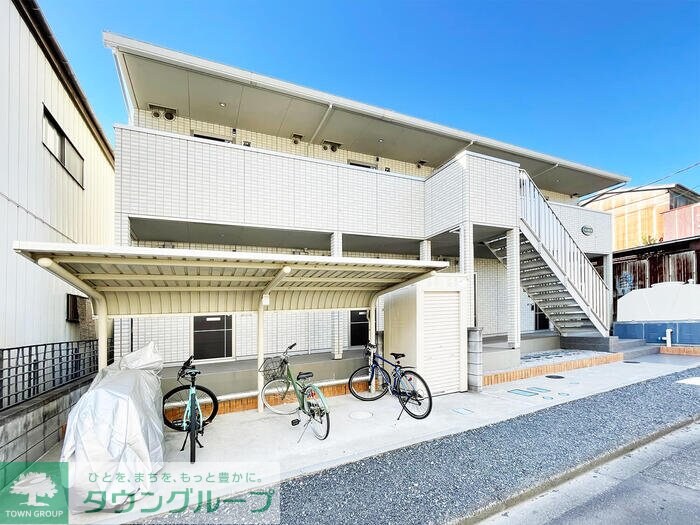 パーシモンIIIの物件外観写真