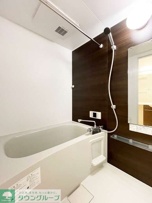 パーシモンIIIの物件内観写真