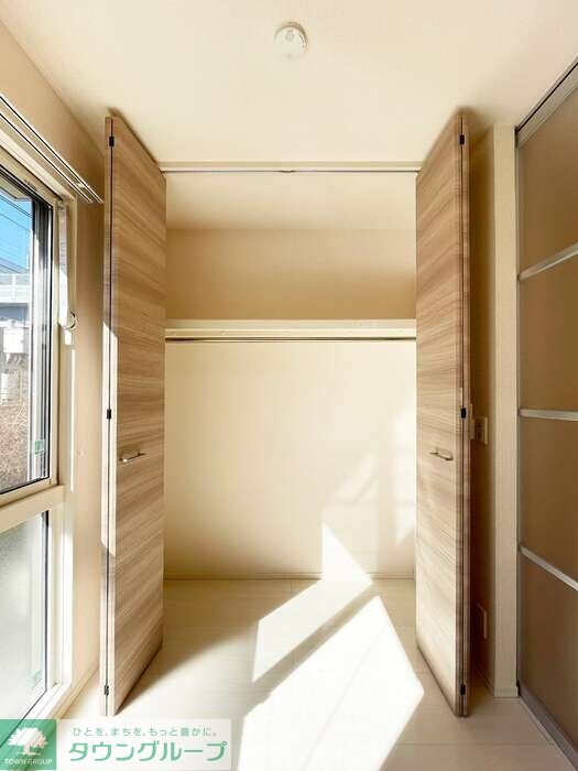 パーシモンIIIの物件内観写真