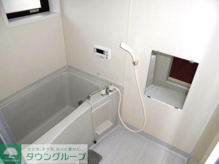 ロイヤルガーデン Bの物件内観写真