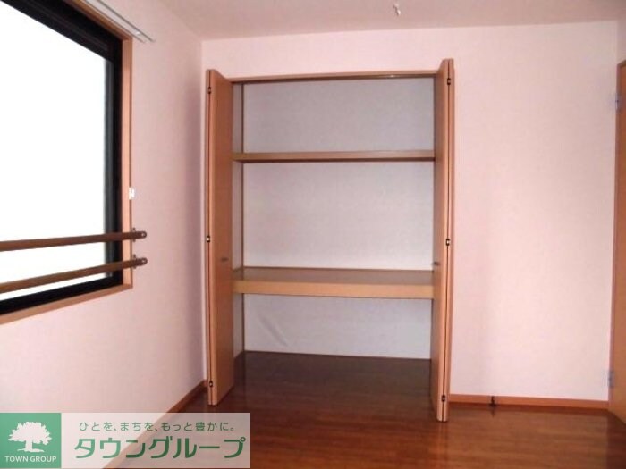 ロイヤルガーデン Bの物件内観写真