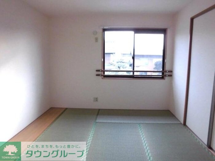 ロイヤルガーデン Bの物件内観写真