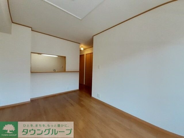 ヴィラ シンフォニーBの物件内観写真