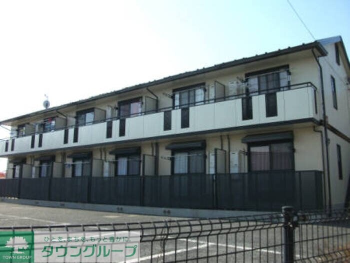 フライハイツラオムの物件外観写真