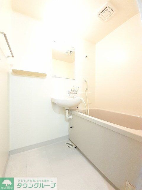 ハウス8の物件内観写真