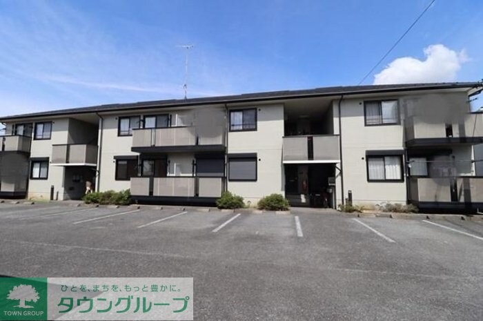 ロイヤルガーデン Aの物件外観写真