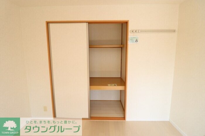 ロイヤルガーデン Aの物件内観写真