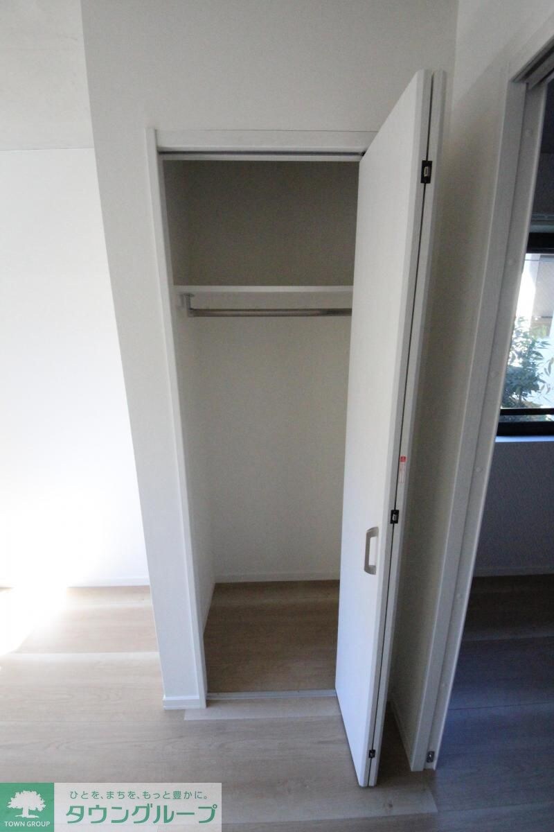 ウェルスクエアイズム中野坂上の物件内観写真