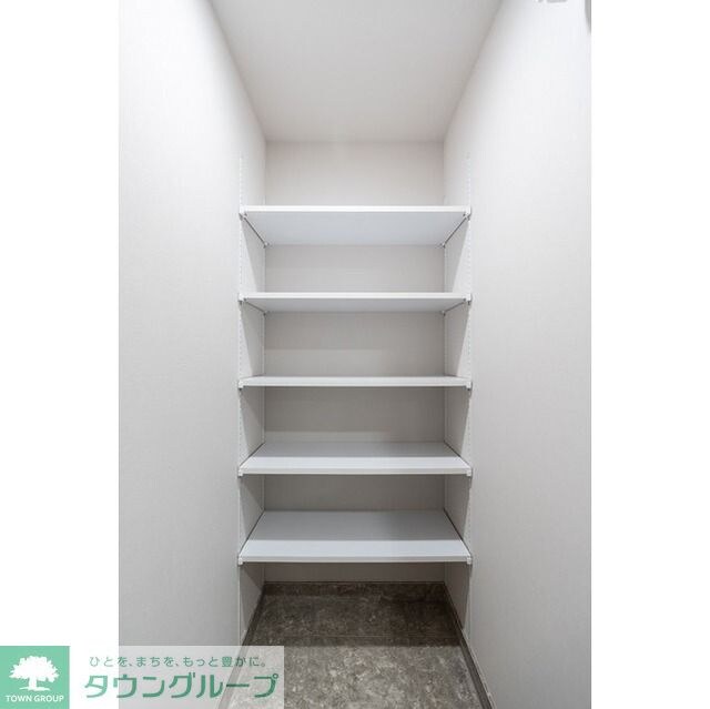 コンフォリア・リヴ東中野の物件内観写真