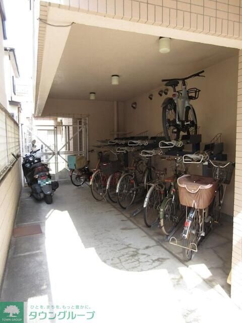 カーサ・デ・セビーア弥生の物件内観写真