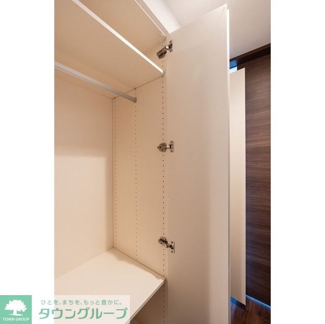 コンフォリア・リヴ北新宿の物件内観写真