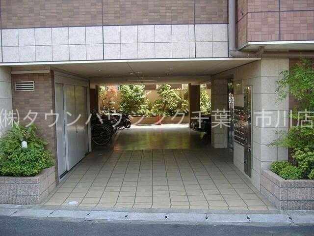 スクエア コートの物件内観写真