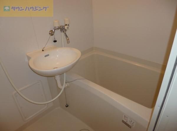 レオパレスアザレアの物件内観写真