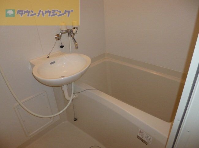 レオパレスアザレアの物件内観写真