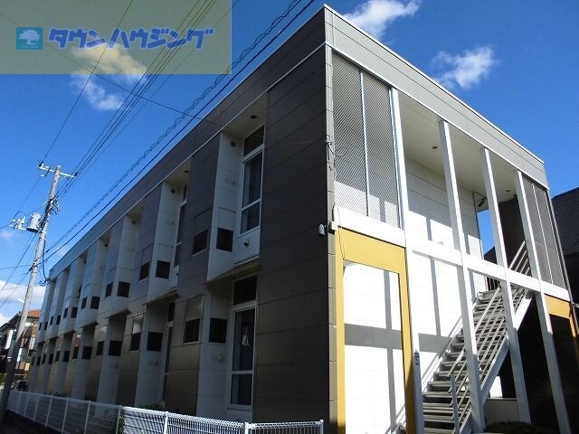 レオパレスFavorGroveの物件外観写真