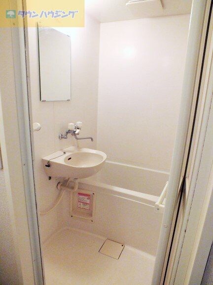 レオパレスユニバーサル インの物件内観写真