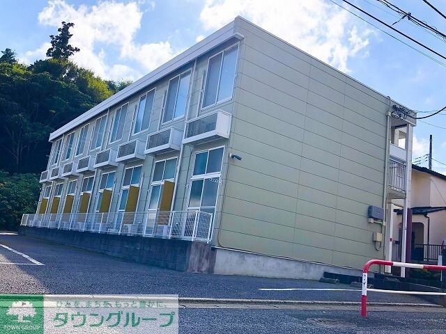 レオパレスフォレの物件外観写真