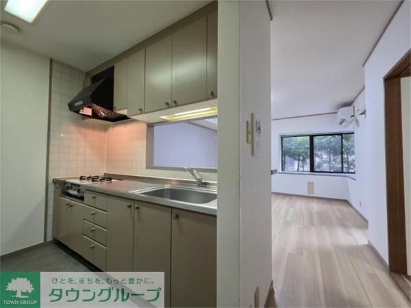 リズ市川平田の物件内観写真