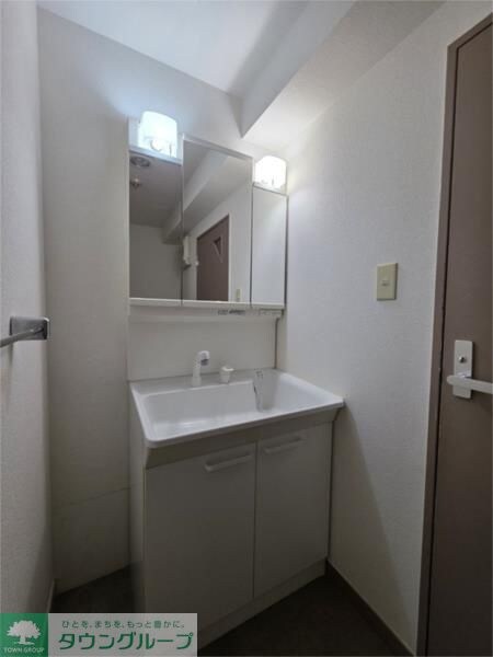 リズ市川平田の物件内観写真