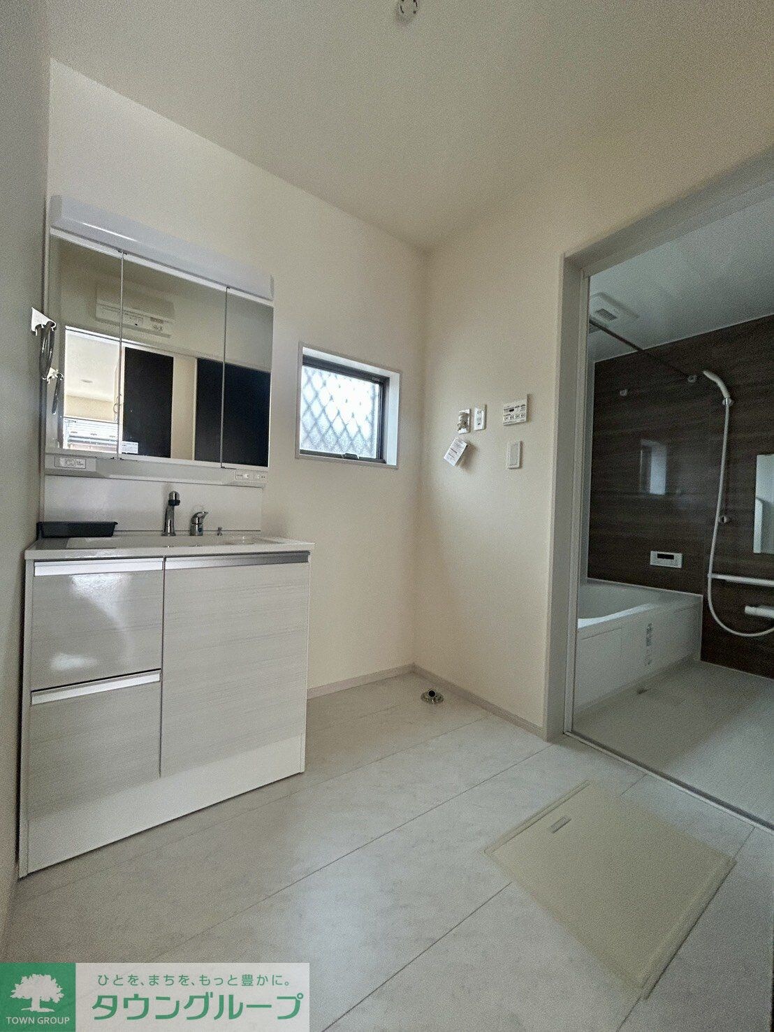 矢作町戸建の物件内観写真