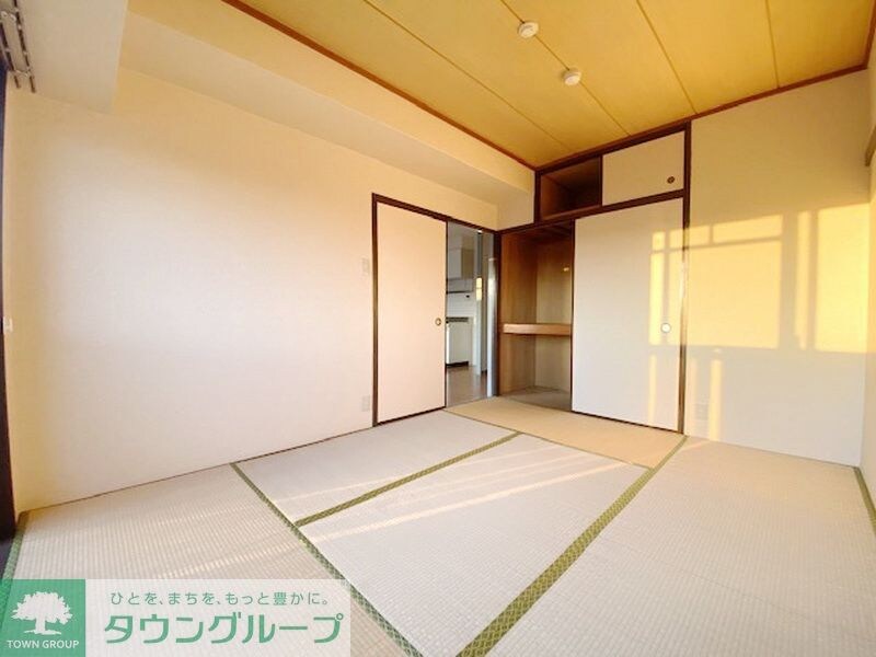 フローライト市川の物件内観写真