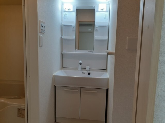 ウィスティリアの物件内観写真