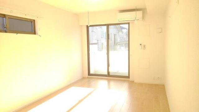 シャン・ド・フルールの物件内観写真