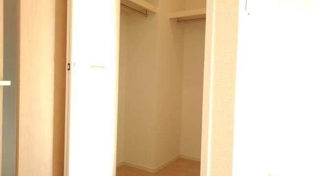 シャン・ド・フルールの物件内観写真