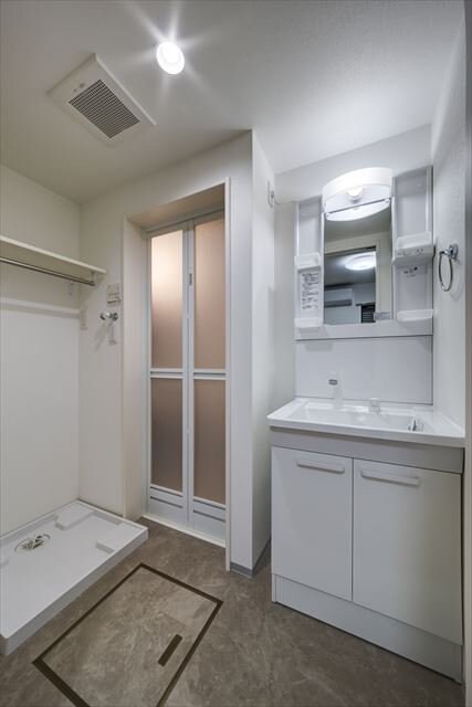 CRASTINE植竹町(クラスティーネウエタケチョウ)の物件内観写真