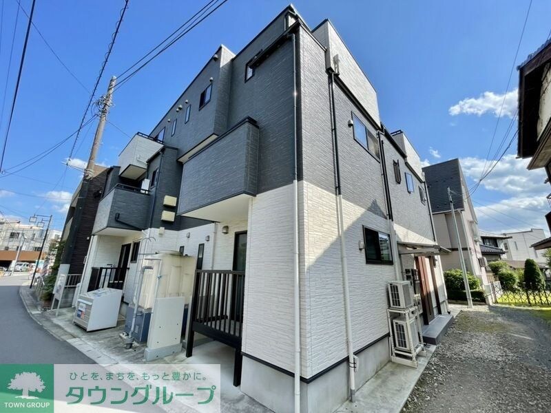 ルストーレ白岡の物件外観写真