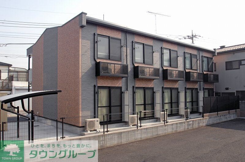 レオパレススカイブルーの物件外観写真