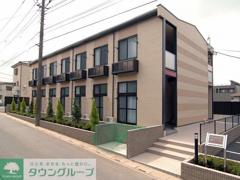 レオパレス並木パークの物件外観写真