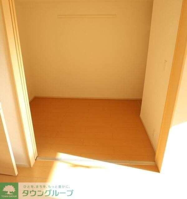 レジェンドVIIIの物件内観写真