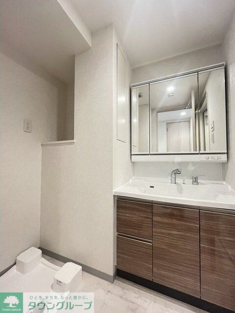 コンフォリア・リヴ文京護国寺の物件内観写真