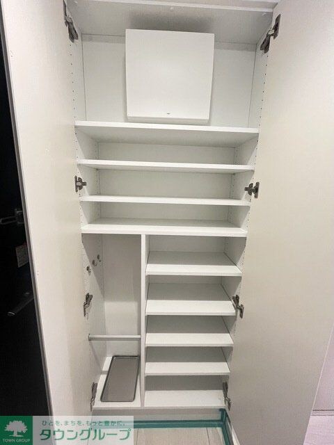 コンフォリア・リヴ文京護国寺の物件内観写真