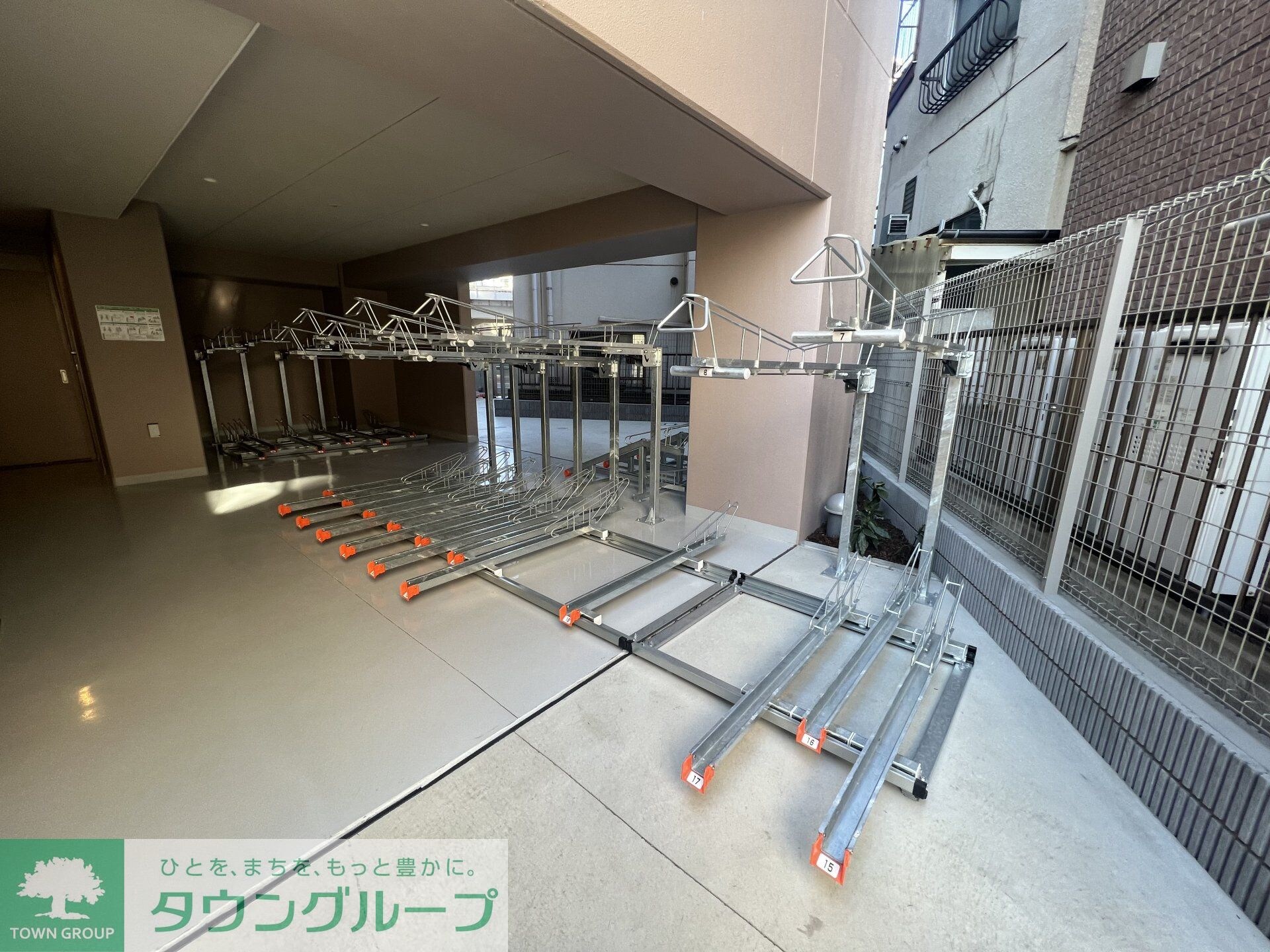 クレストコート町屋の物件内観写真