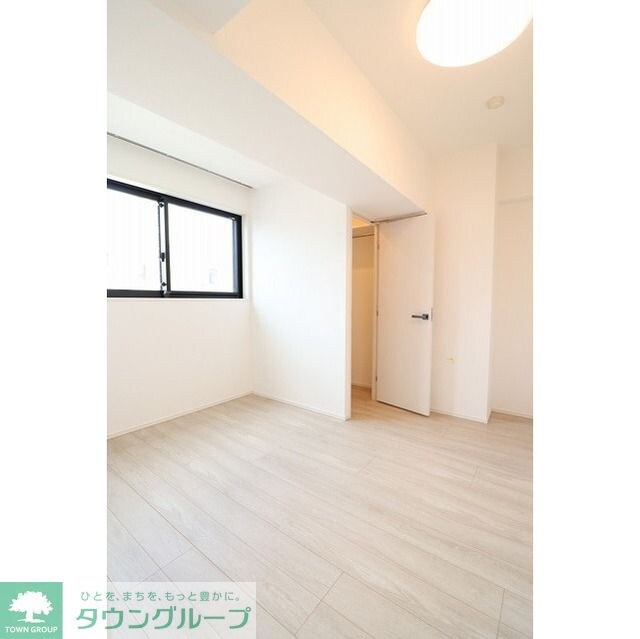 コンフォリア日暮里の物件内観写真