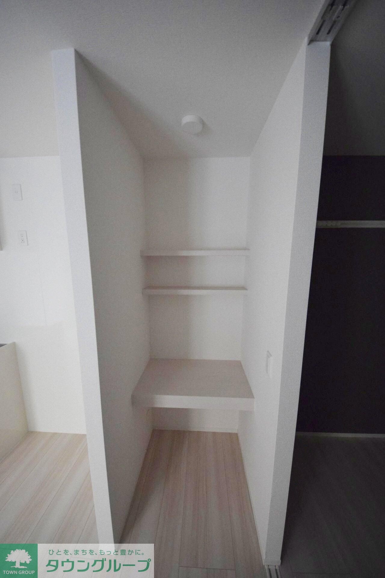 アヴァンス東日暮里の物件内観写真