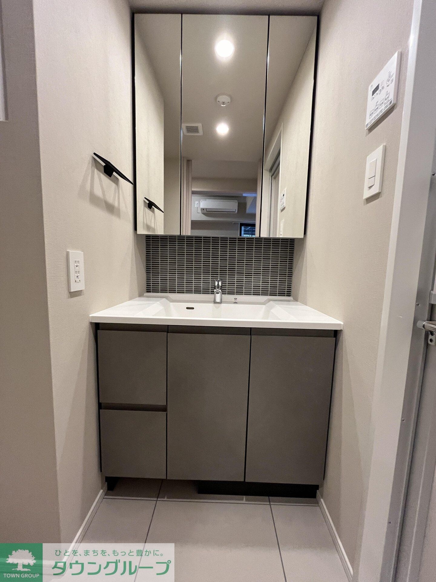 シーズンフラッツ新大塚の物件内観写真