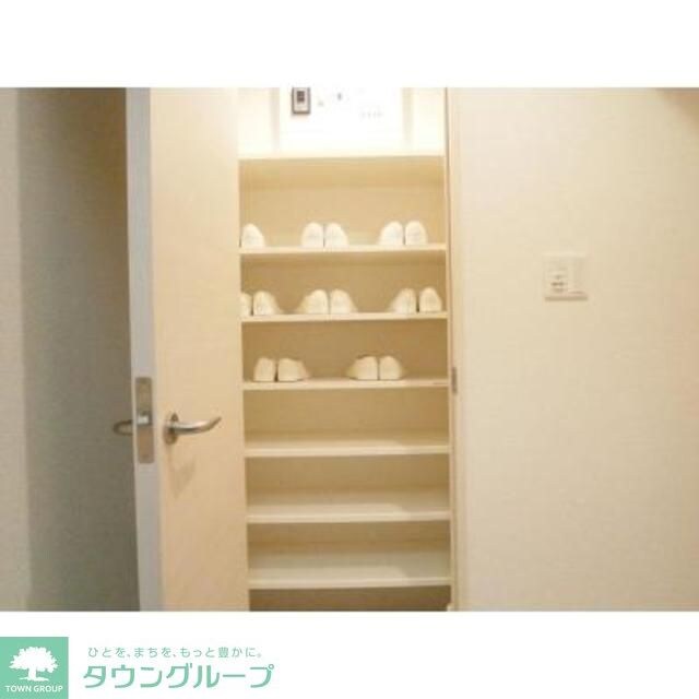 エスティメゾン四谷坂町の物件内観写真