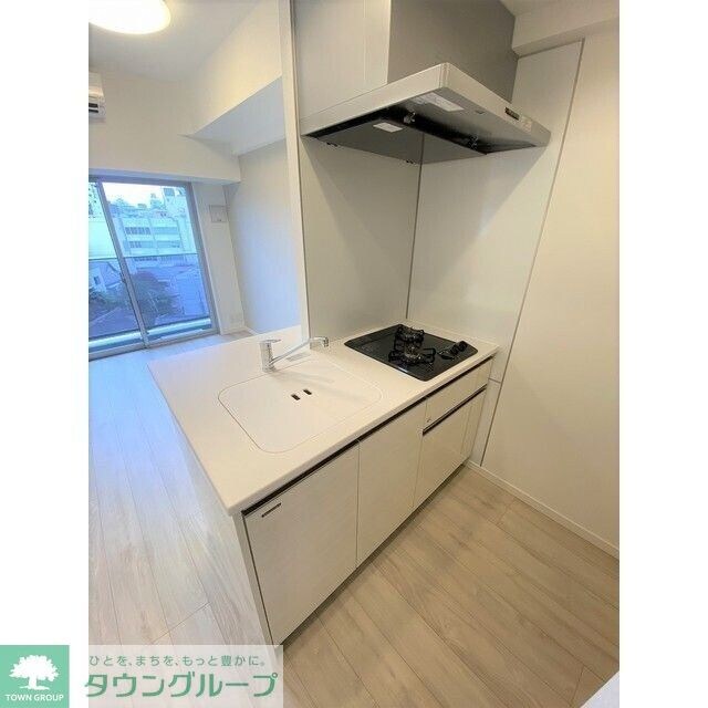 コンフォリア・リヴ新中野SOUTHの物件内観写真