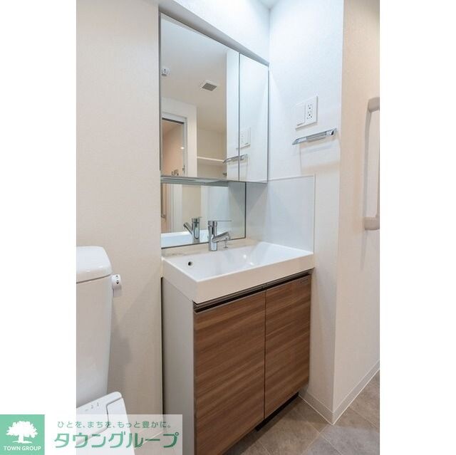 コンフォリア・リヴ新中野SOUTHの物件内観写真