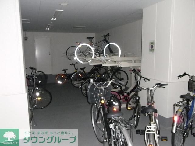 ラクアスレジデンス東新宿の物件内観写真